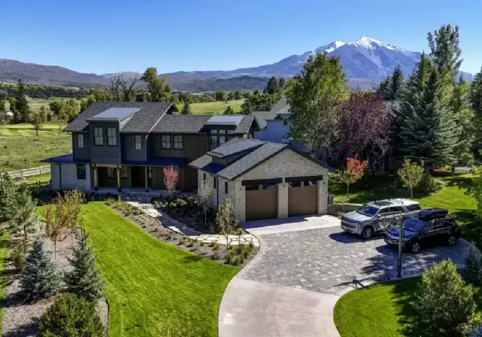 New custom home with mountain views and two-car garage